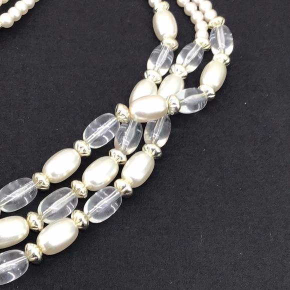3 Strand Faux pearl and bead necklace - Picture 4 of 4